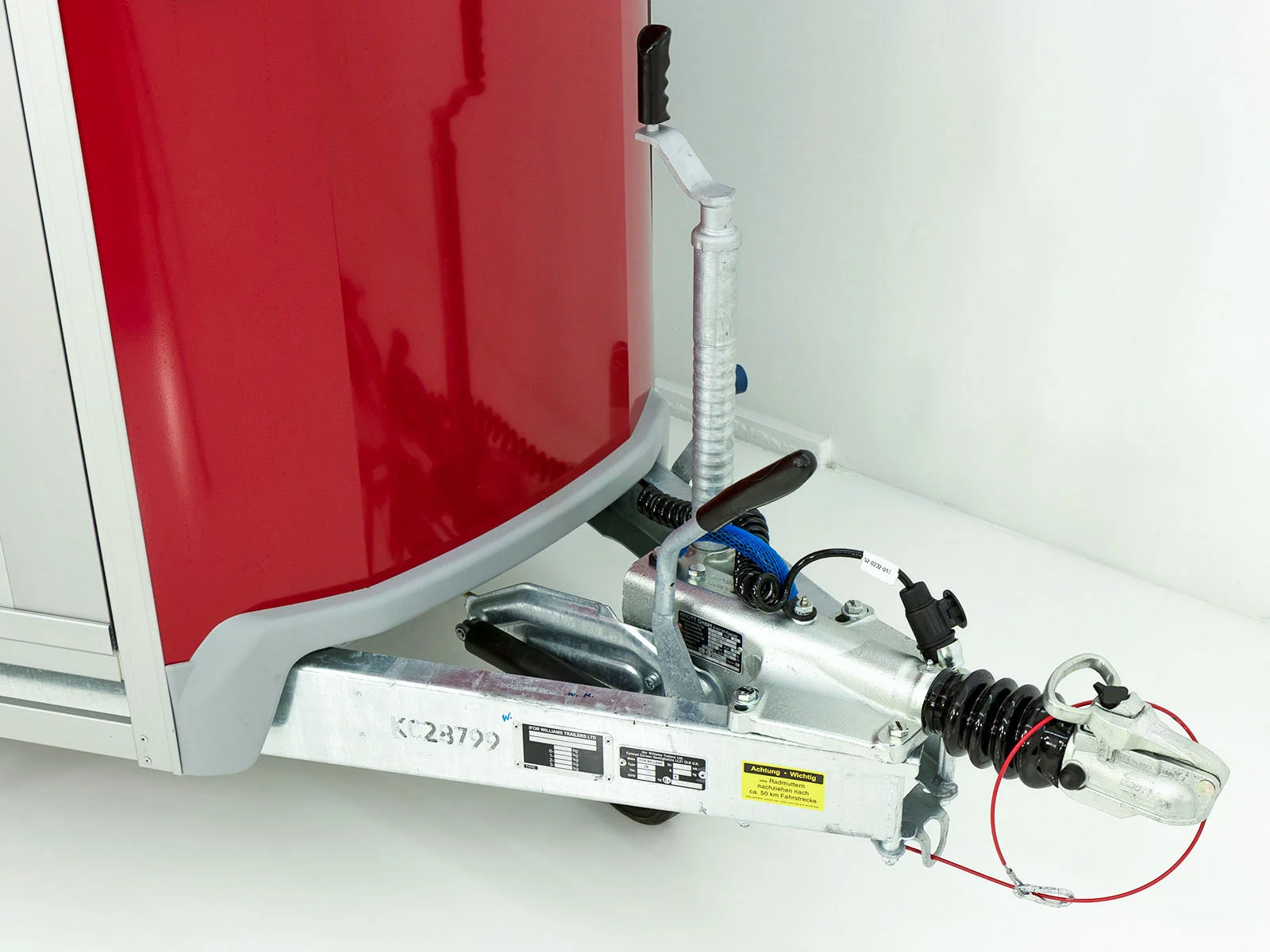Ifor Williams Pferdeanhänger HBX 506 | Sattelkammer | Neues Modell – Bild 8