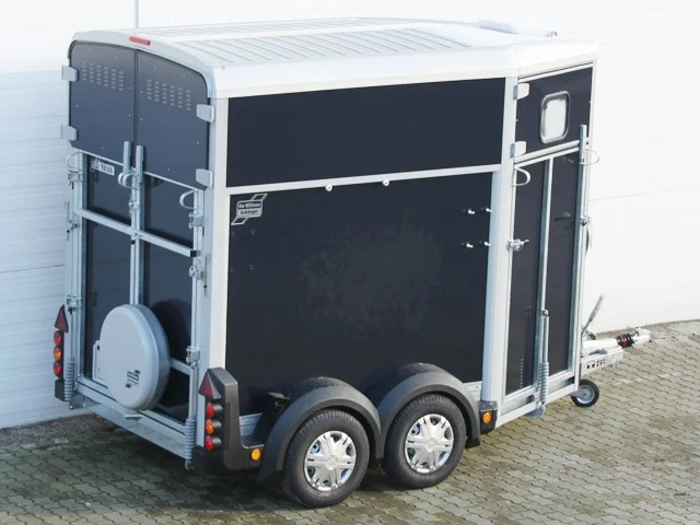 Ifor Williams Pferdeanhänger HB506 – Bild 4