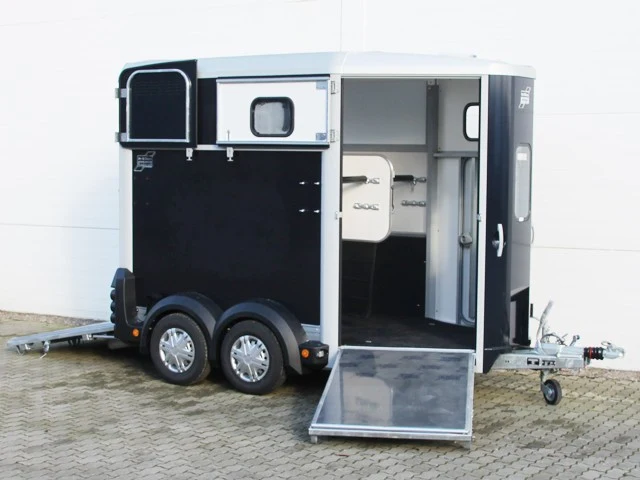 Ifor Williams Pferdeanhänger HB506 – Bild 6