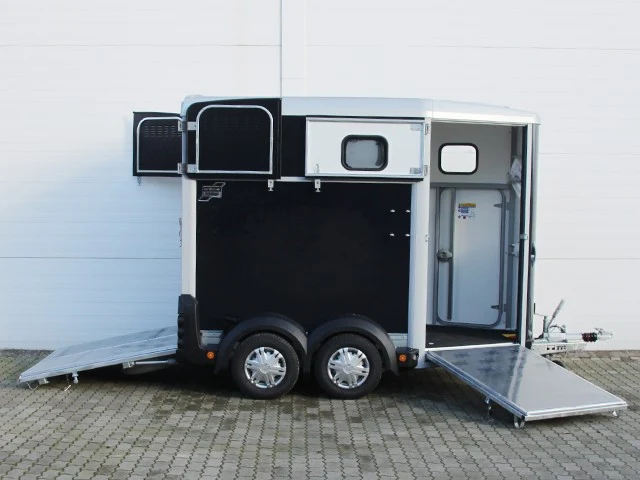 Ifor Williams Pferdeanhänger HB506